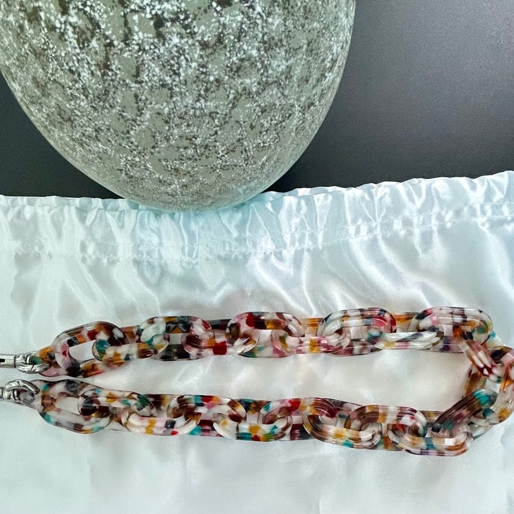 COACH RESIN CHAIN STRAP (Brown highlights)🤎